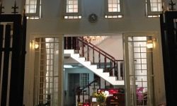 Bán gấp nhà 1 trệt 2 lầu hẻm 109/ Đương Lê Văn Chí giá 4,42 tỷ TL