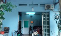 Nhà cấp 4 ở gần chợ Đầu Mối Thủ Đức đường trước nhà 8m