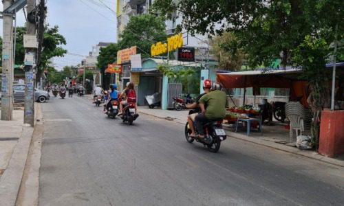 KHÔNG THỂ RẺ HƠN!! NHÀ MT BÌNH TRƯNG ĐÔNG KDC SẦM UẤT GIÁ CỰC RẺ!!