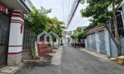 Bán gấp lô đất mặt tiền đường số 5, Linh Trung, Thủ Đức, gần chợ, trường, học