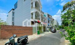 Nhà đẹp đường số 25 kp5 Hiệp Bình Chánh 143 m2(7×19,5m) , 1 trệt 3 lầu