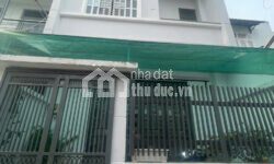 CHO THUÊ NHÀ HẺM GẦN NGÃ TƯ THỦ ĐỨC -P -TĂNG NHƠN PHÚ B