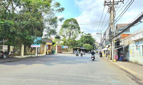 NHÀ MT QUANG TRUNG 123M2 NGANG 7,2M CẦN BÁN GẤP